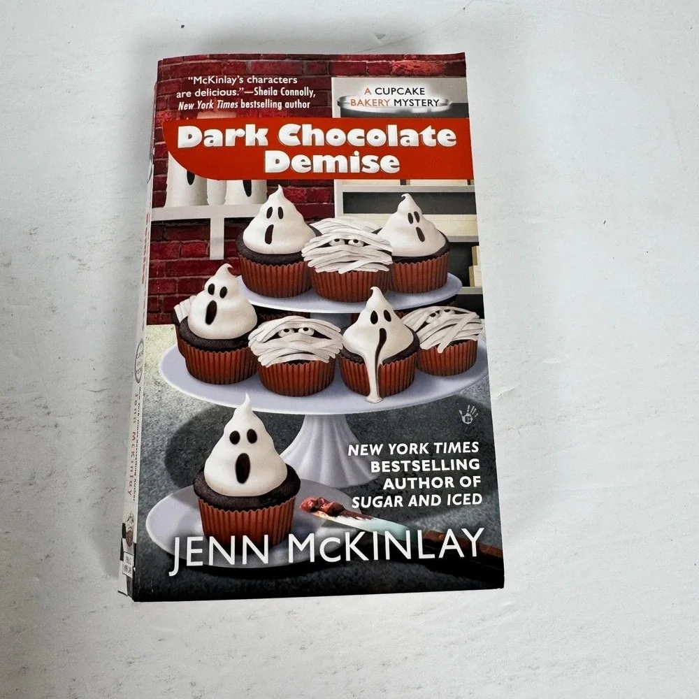 Jenn McKinlay Cupcake Bakery Mystery Series Books 1-4 Lot Cozy Fiction Paperback